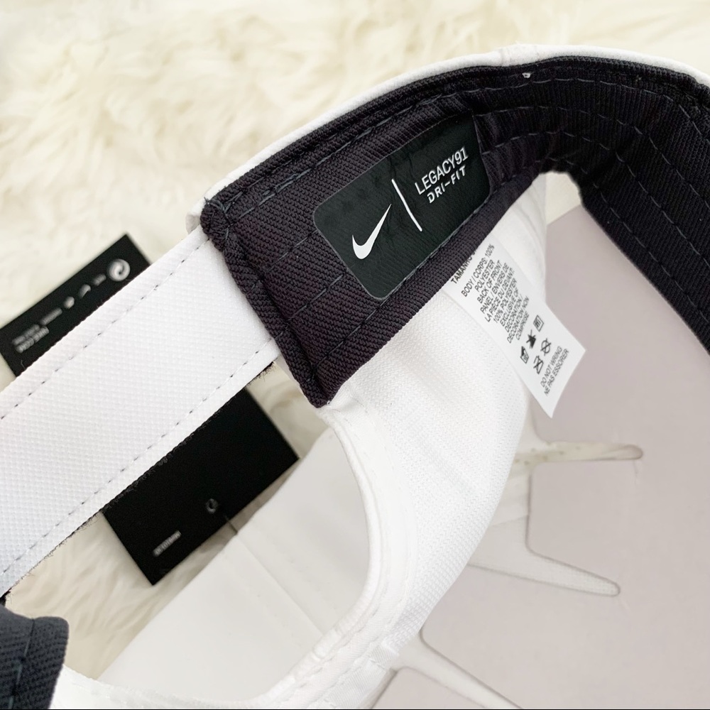 NIKE Hat Heritage 86 SnapBack Cap Sport NWT - Picture 4 of 6